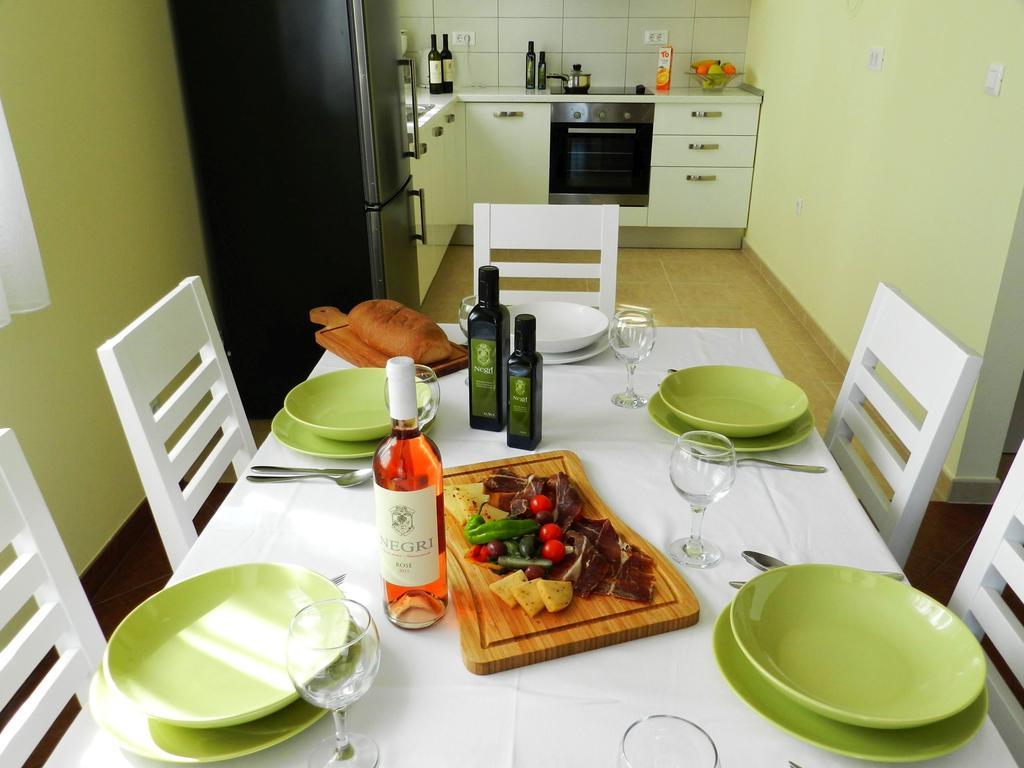 Smaragdna Villa Yourcroatiaholiday Premantura Exteriér fotografie